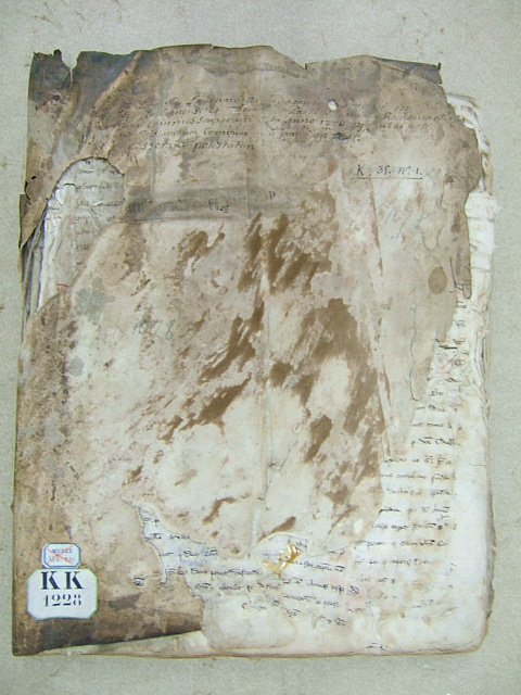 Restauration d’un reliure souple en parchemin